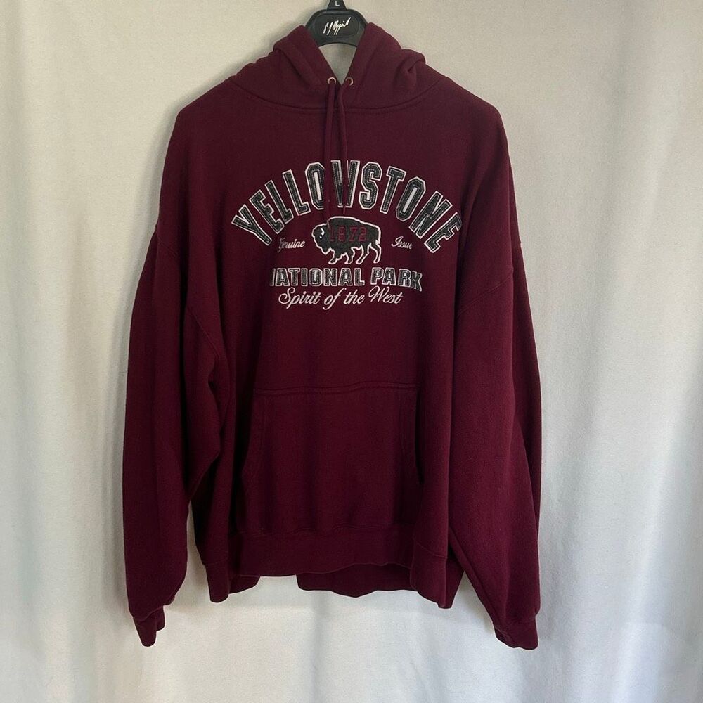Yellowstone Adult Hoodie Sz XXL Maroon Buffalo Bison Sweatshirt 2XL Prairie Mtn
